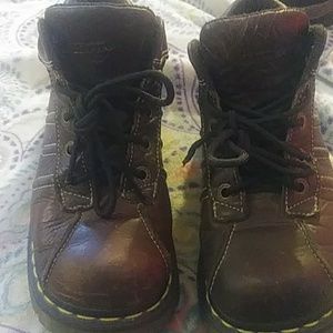 Doc Martin 5 eyelet boot s.  Brown